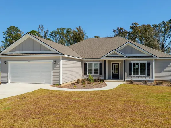 1009 Ballantyne Ln, Hahira, GA 31632