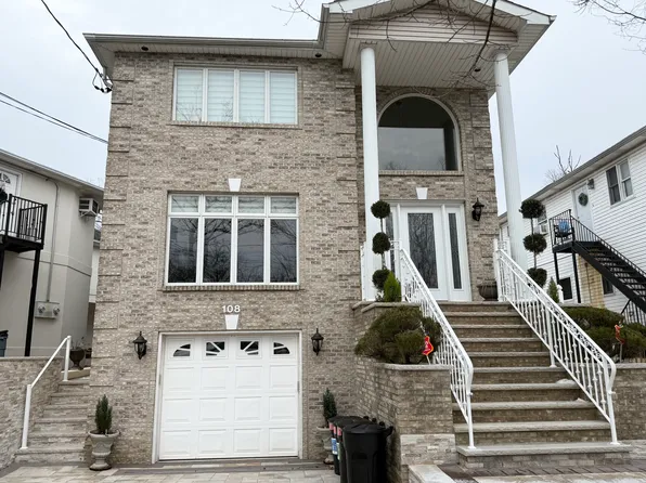 108 Hanover Ave #2, Staten Island, NY 10309
