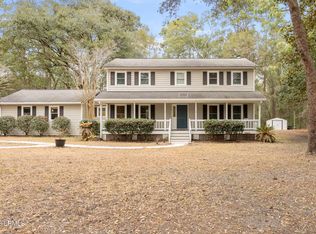 11 Redwood Ln, Beaufort, SC 29907