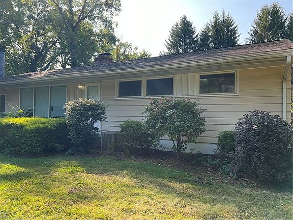 2nd image of 336 E Maitland Ln