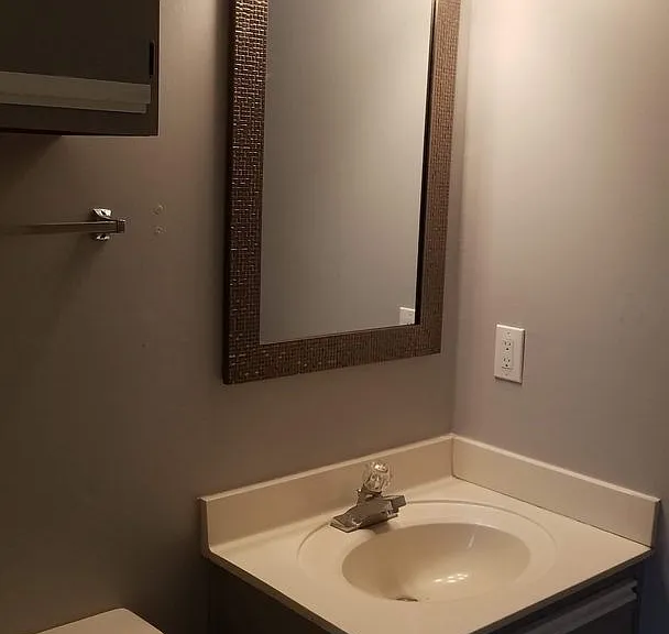 817 Premier Dr — Photo 10