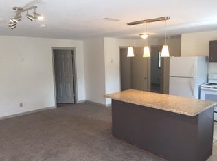 203 Fox St NW #D, Floyd, VA 24091