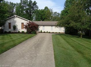 32 Weathervane Ln, Brunswick, OH 44212