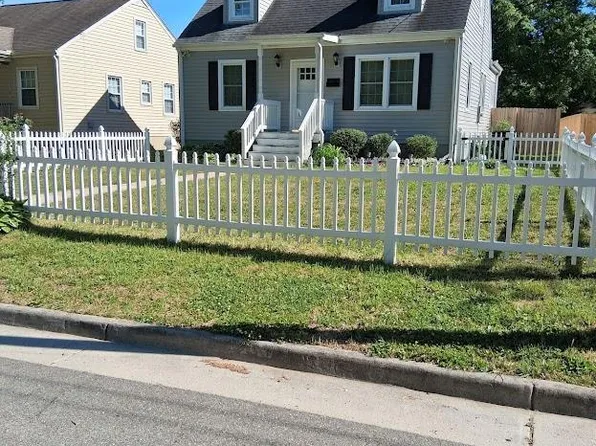 1425 Moore St, South Boston, VA 24592