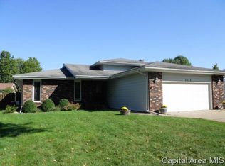 2825 Crown Point, Springfield, IL 62704