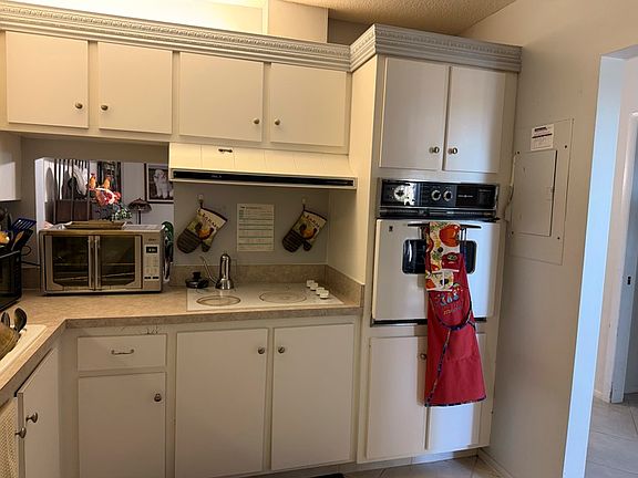 2nd image of 2886 Fernley Dr E APT 28