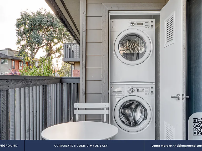 Washer/Dryer in Apartment
