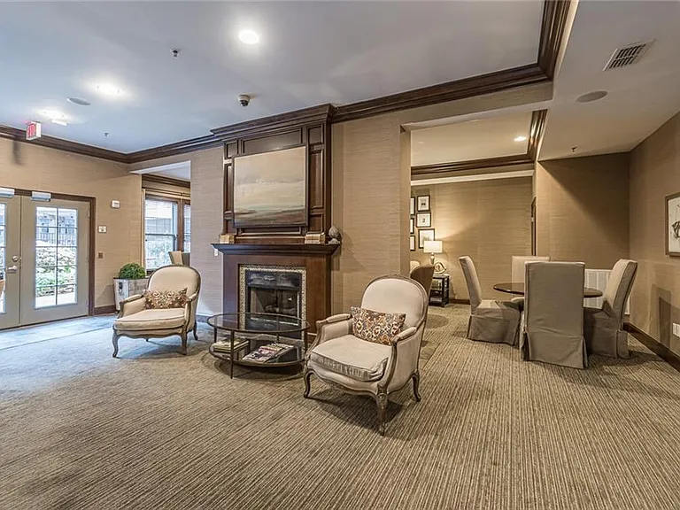 901 Abernathy Rd #2110 — Photo 44