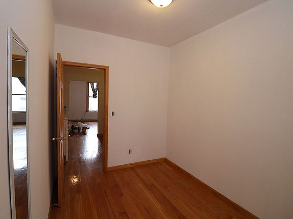 3rd image of 42 Newell St APT 2R