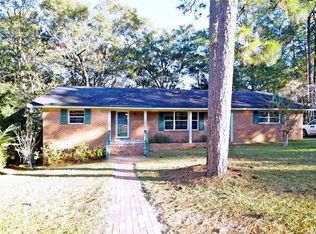 5062 Woodmere St, Mobile, AL 36693