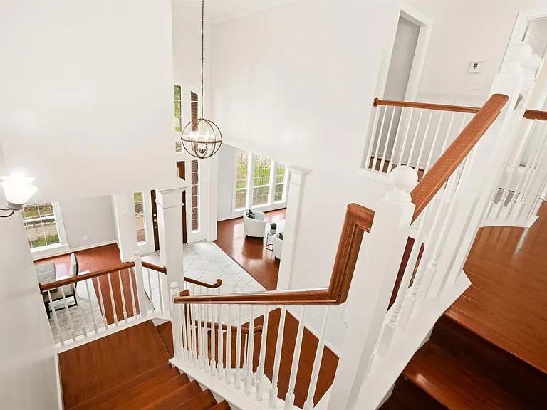 1322 Kirby Lake Ct — Photo 24