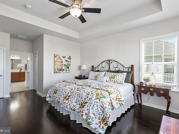 5th image of 5827 S Mills Manor Ct