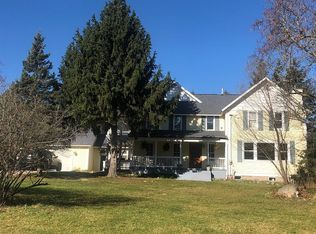 8700 E Horn Rd, Suttons Bay, MI 49682