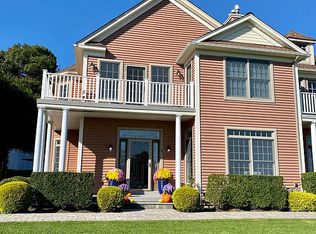 66 W Tiana Rd UNIT 5, Hampton Bays, NY 11946