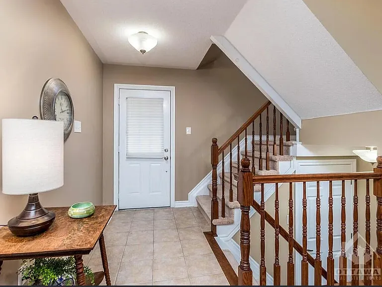 120 Harmattan Ave — Photo 4