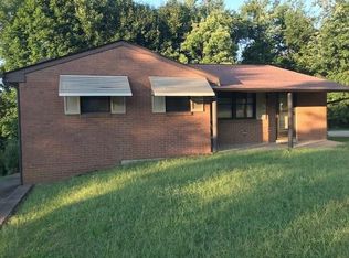 536 Dendron Dr, Coraopolis, PA 15108
