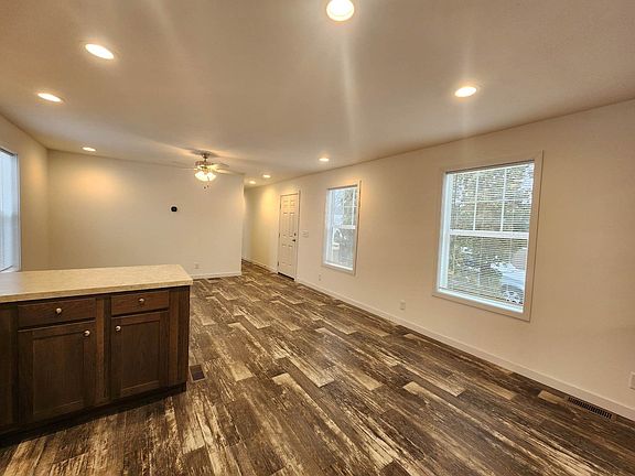 4th image of 3800 Fruit Ridge Ave NW #W-021