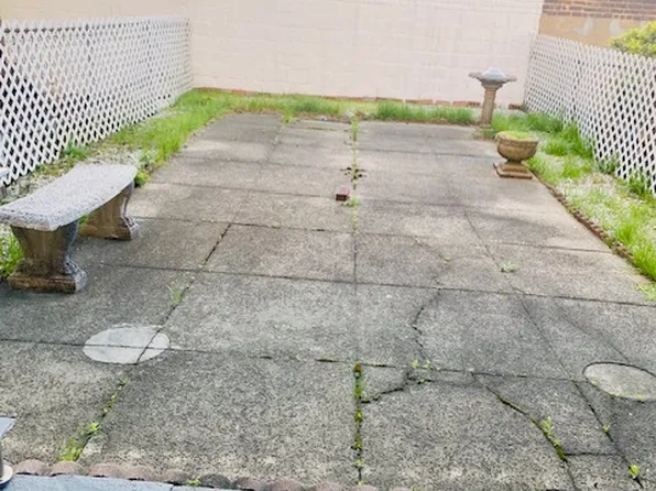 48-30 42nd Street image 4 of 12