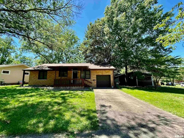 600 S Taylor Dr, Carbondale, IL 62901