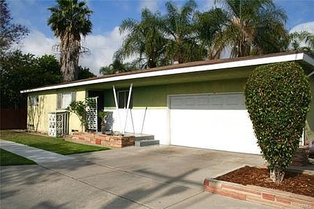2nd image of 6217 El Selinda Ave