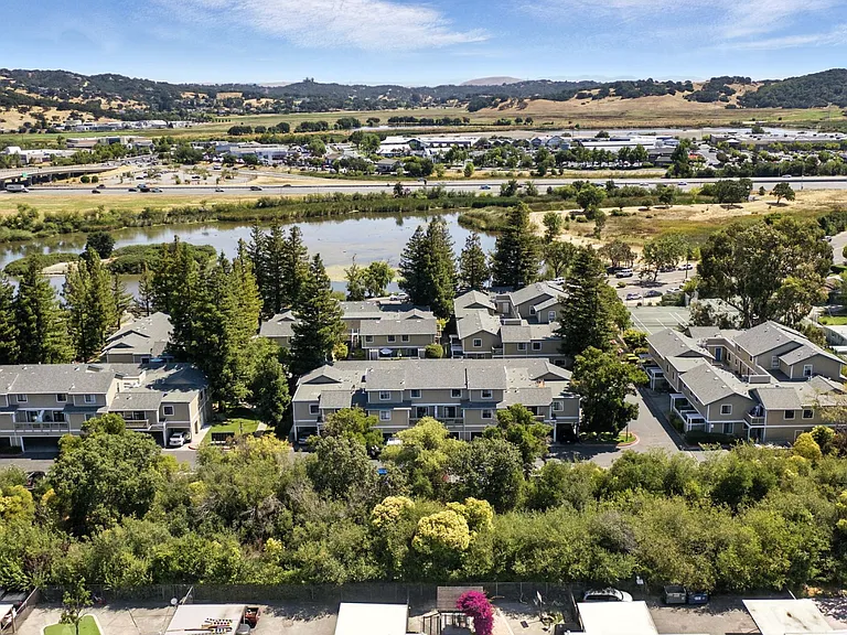 Redwood Landing — Photo 10