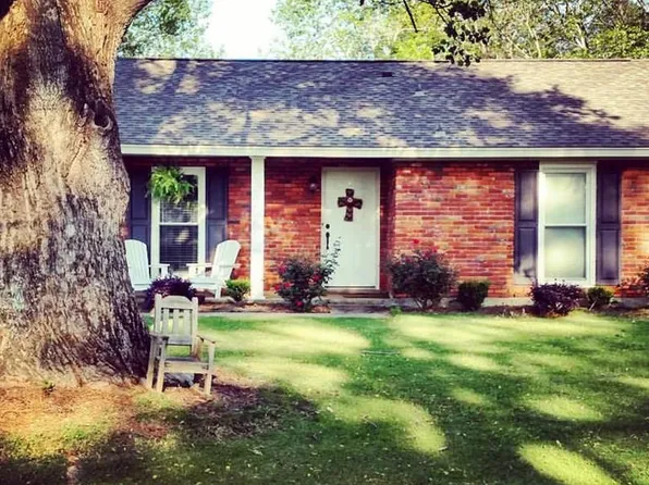 6730 Governors Dr, Elmore, AL 36025