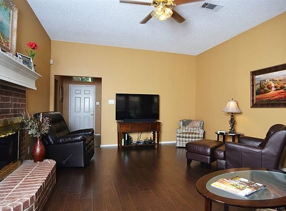 4th image of 3900 Shackelford Dr