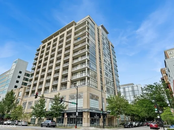 (undisclosed Address), Chicago, IL 60616