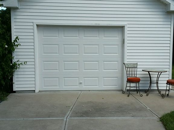 5th image of 2910 Liggett Dr