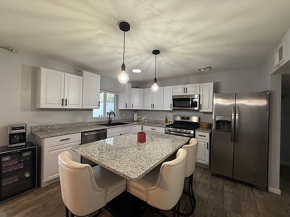 3rd image of 2310 N Madelyn Cir