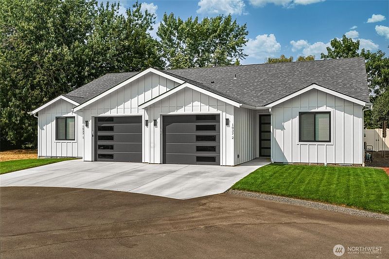 2nd image of 1037 SE Date Avenue #2