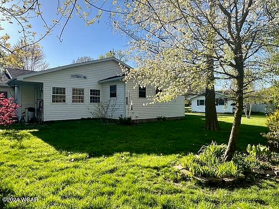 2nd image of 11908 Hillcrest Dr