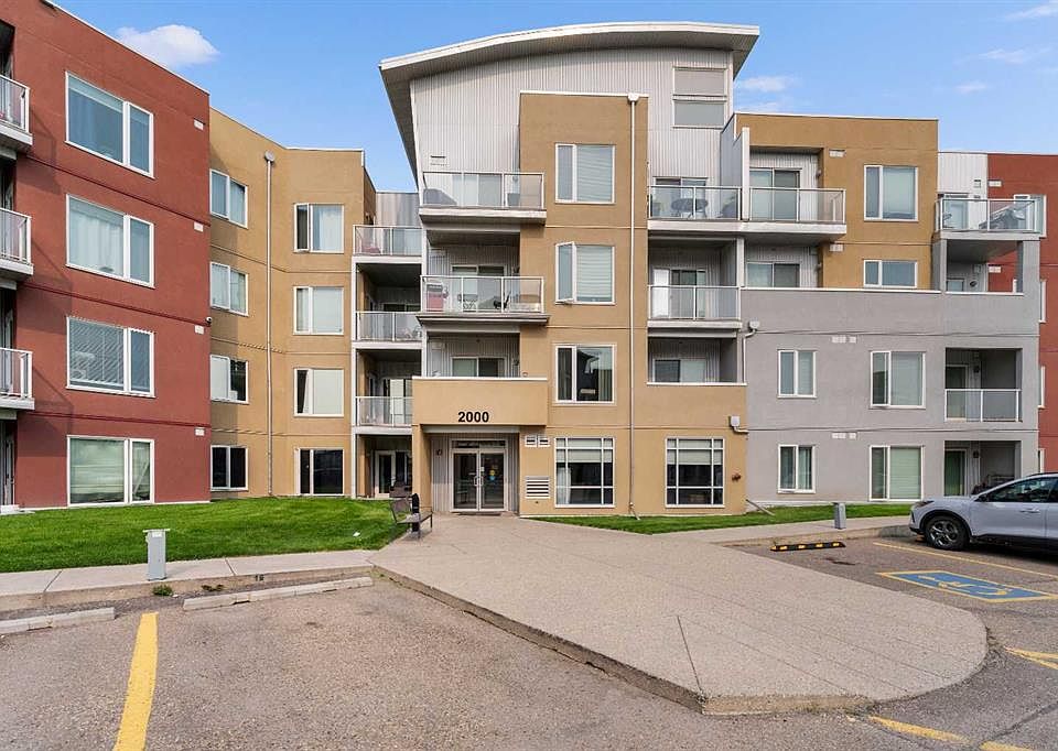 1st image of 604 E East Lake Blvd NE #2405