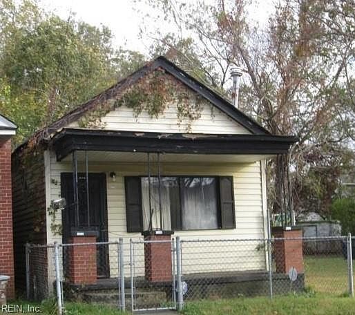 1st image of 1270 Courtney Ave