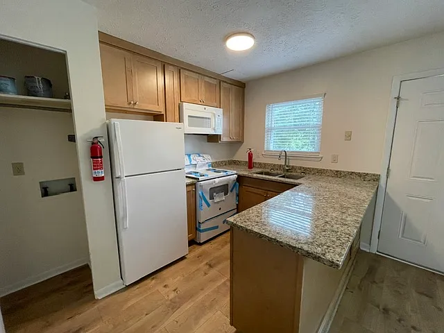 21 Melton Drive — Photo 4