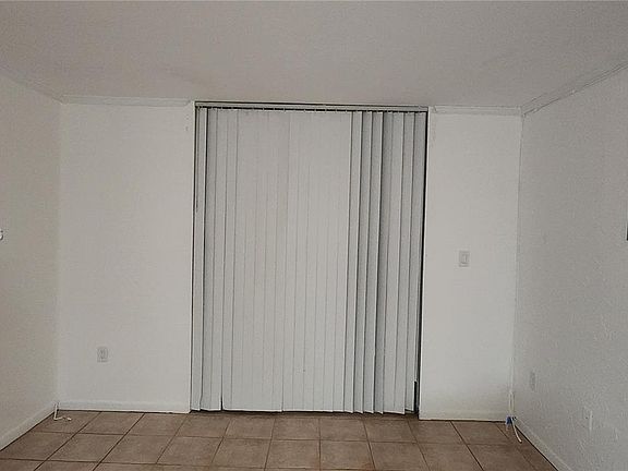 3rd image of 1250 Alton Rd APT 5B