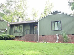 3281 Edinburgh Dr, Sanford, NC 27332