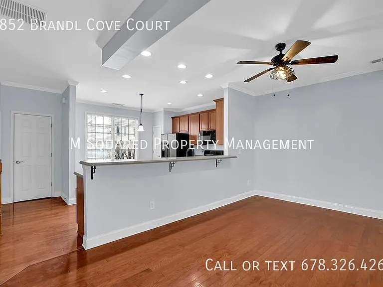 2852 Brandl Cove Ct — Photo 2