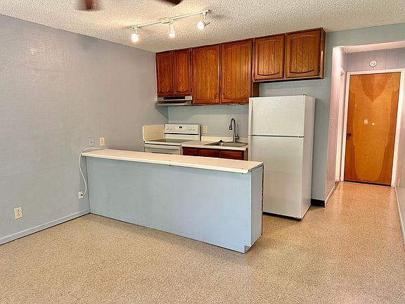 3rd image of 2136 Konou Pl APT 103