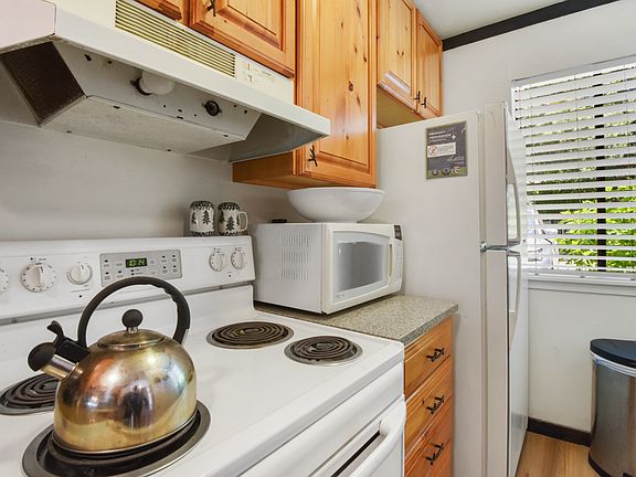 4th image of 7600 N Lake Blvd #26