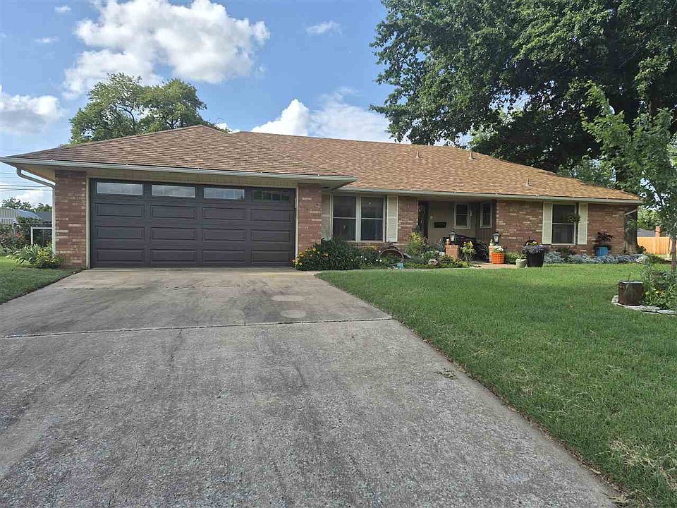 1st image of 2813 Canterbury Ave