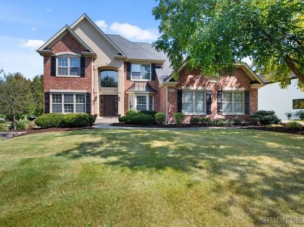 3602 Chesapeake Rd, Saint Charles, IL 60175