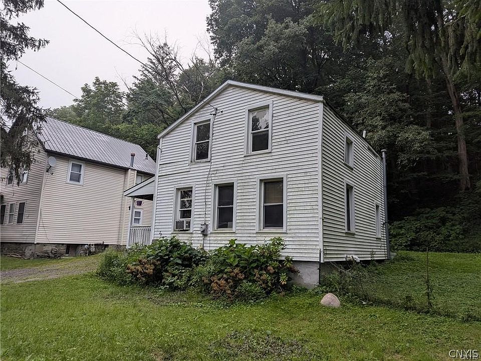 2nd image of 20 Otter Creek Pl
