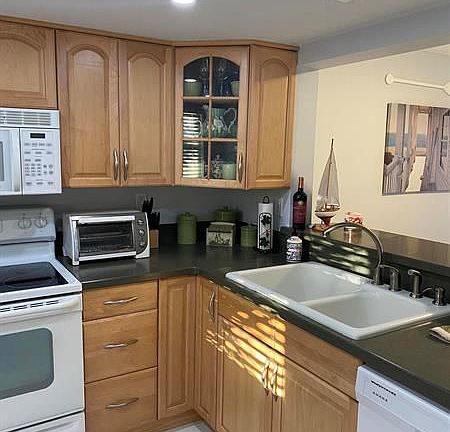 4th image of 9400 S Ocean Dr APT 103