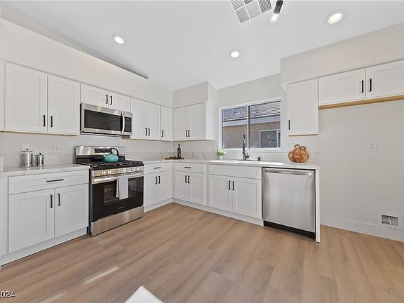 2nd image of 4837 Galveston Harbor Ct