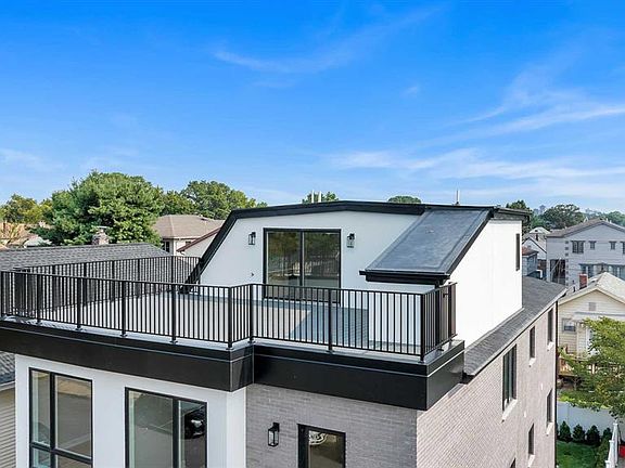 3rd image of 475 Oakdene Ave Floor 2