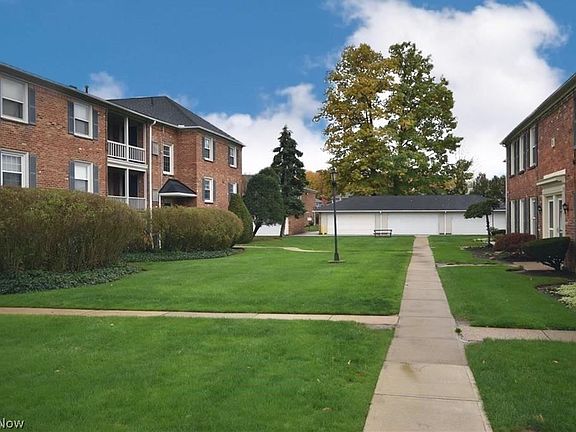 2nd image of 5822 Tiffany Ct