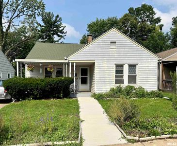 2119 N Broadway St, Peoria, IL, 61604