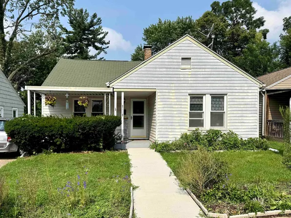 2119 N Broadway St, Peoria, IL 61604