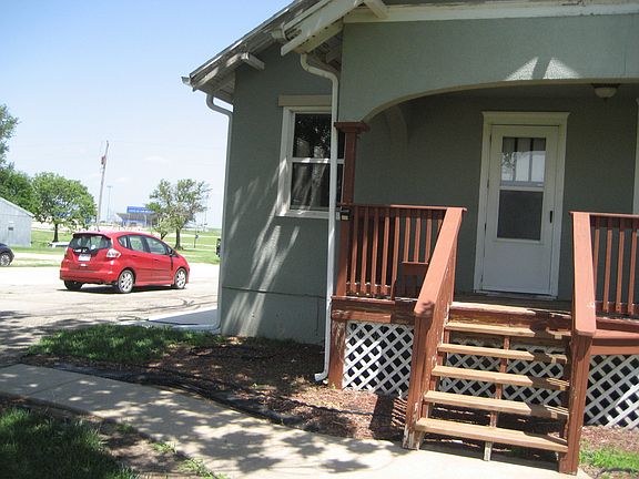 4th image of 820 Little Jay Ln